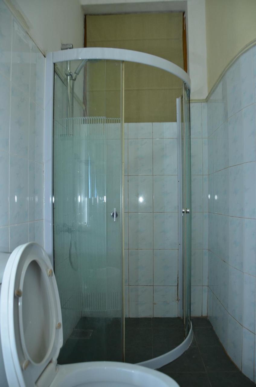 Hotel Mandakini Battaramulla Esterno foto